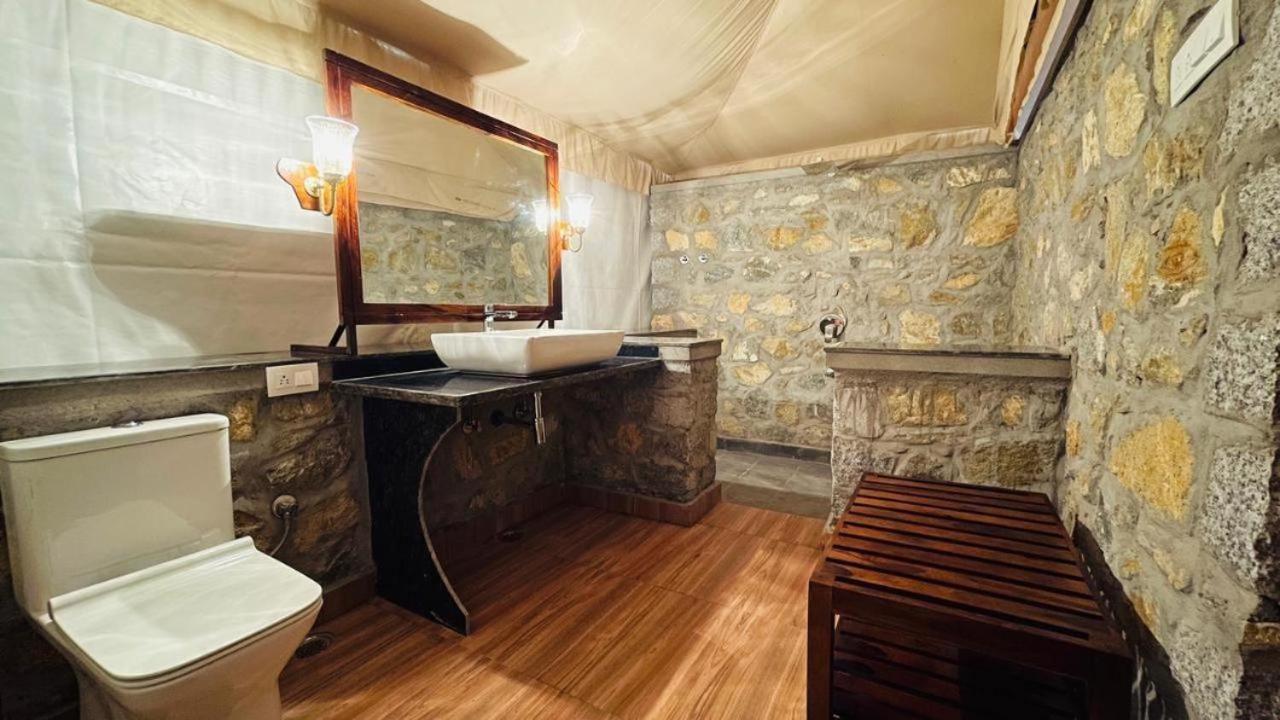 Ozaki Desert Camp & Resort Jaisalmer Bagian luar foto